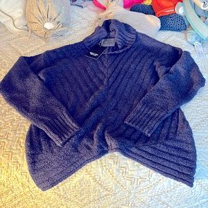 NEW Adorable Soft Simply Vera Wang Sweater
